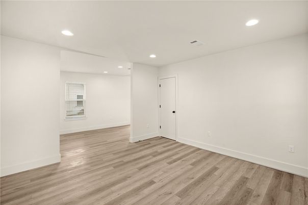 Empty room, Interior, Recessed Lighting, Wood Texture Flooring