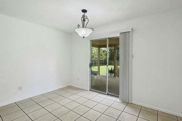 Empty room, Fireplace, Interior, Kitchen, Pendant Lights, Recessed Lighting