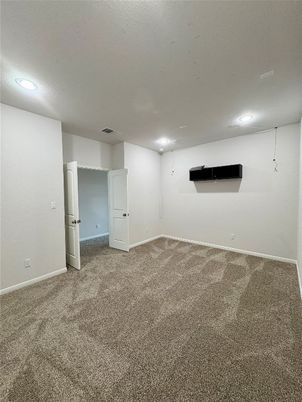 Empty room, Interior, Recessed Lighting