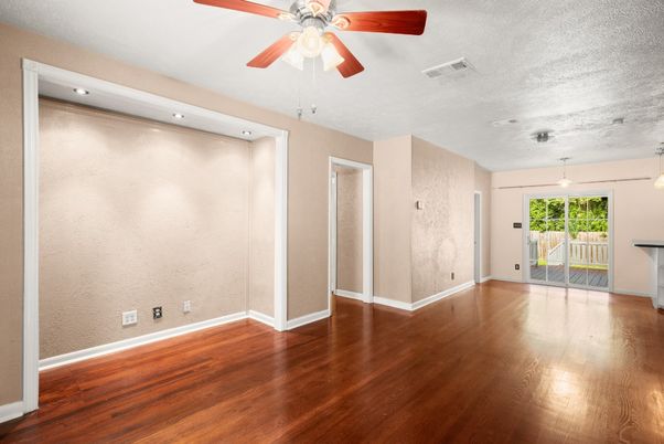 Empty room, Interior, Pendant Lights, Recessed Lighting, Wood Texture Flooring