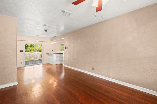 Empty room, Interior, Pendant Lights, Wood Texture Flooring
