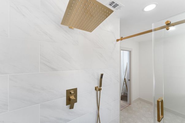 Bathroom, Interior, Recessed Lighting