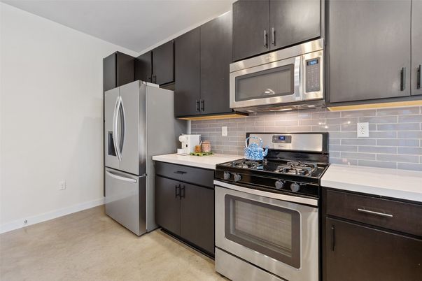 Interior, Kitchen, Stainless Steel Appliances