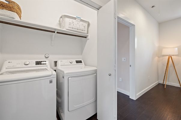 Interior, Utility Closets, Washer, Wood Texture Flooring