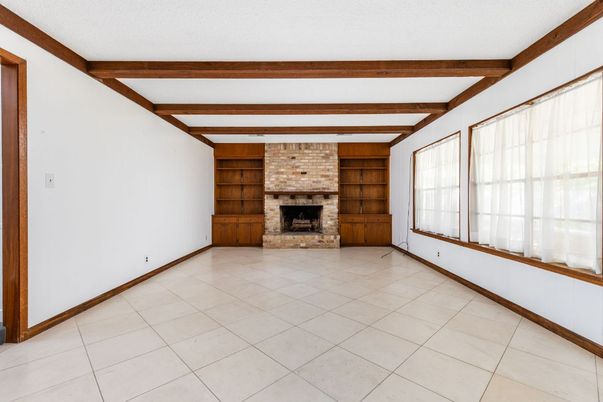 Empty room, Fireplace, Interior, Wooden Beams