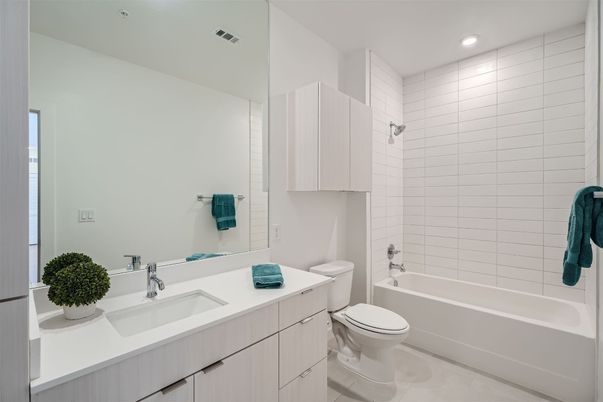 Bathroom, Interior, Recessed Lighting