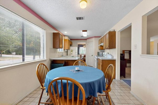 Dining room, Interior, Kitchen, Recessed Lighting