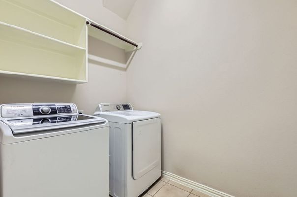 Interior, Washer