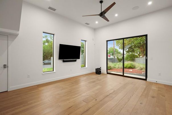 Empty room, Interior, Recessed Lighting, Wood Texture Flooring