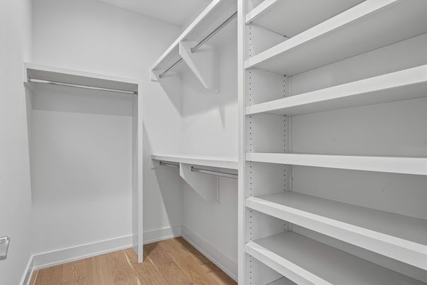 Interior, Walk-in Closets, Wood Texture Flooring