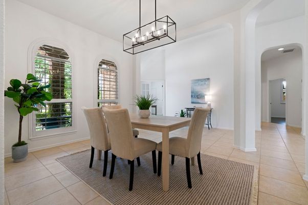 Chandelier, Dining room, Interior, Pendant Lights