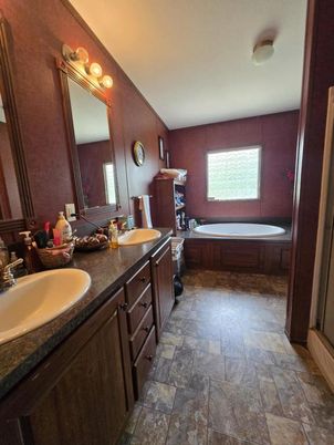Bathroom, Dual Sink Vanities, Interior