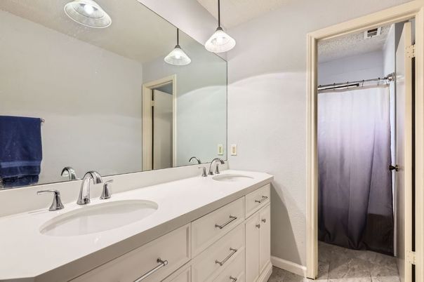 Bathroom, Dual Sink Vanities, Interior, Pendant Lights