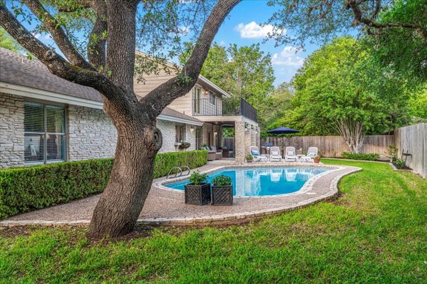 Backyard, Exterior, Pool