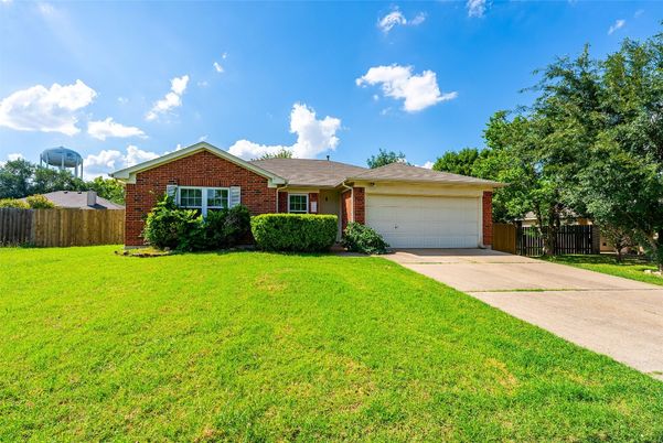 Attached, Exterior, Facade, Brick Facade, Ranch