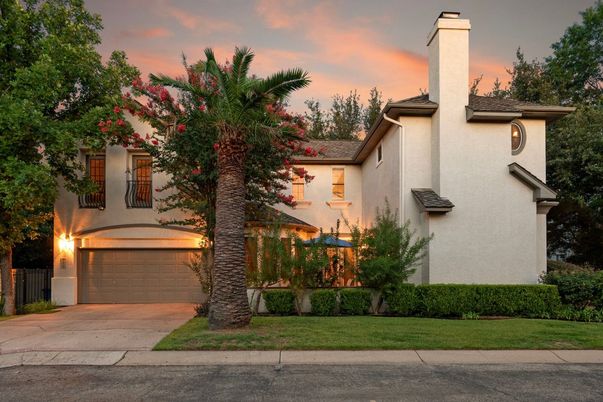 Attached, Exterior, Facade, Mediterranean