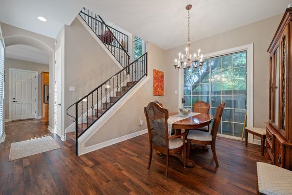 Chandelier, Dining room, Interior, Recessed Lighting, Wood Texture Flooring