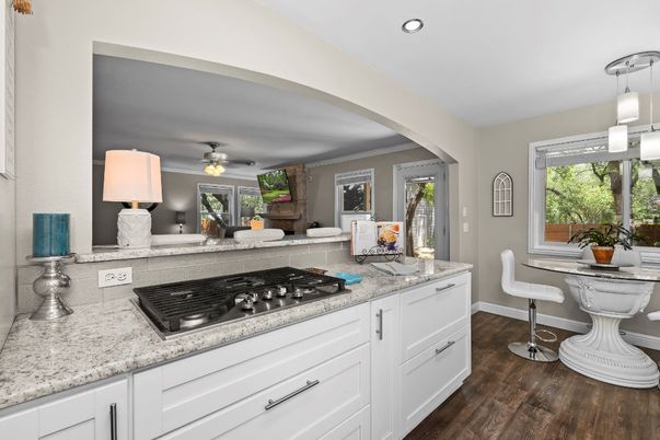 Dining room, Interior, Kitchen, Recessed Lighting, Wood Texture Flooring