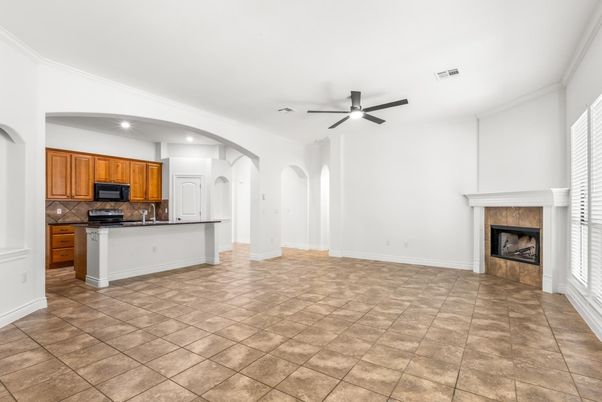 Fireplace, Interior, Kitchen, Recessed Lighting