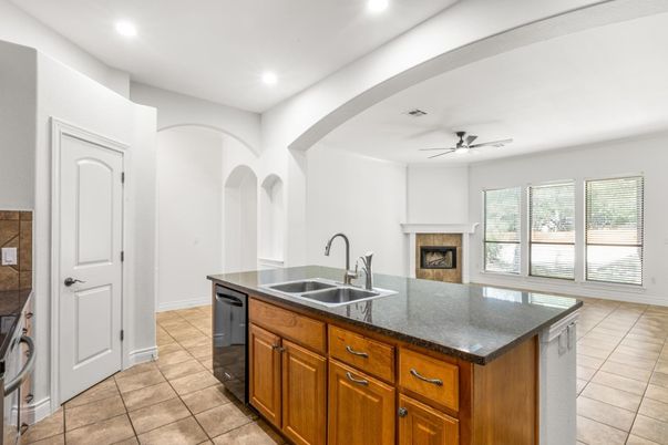 Fireplace, Interior, Kitchen, Recessed Lighting