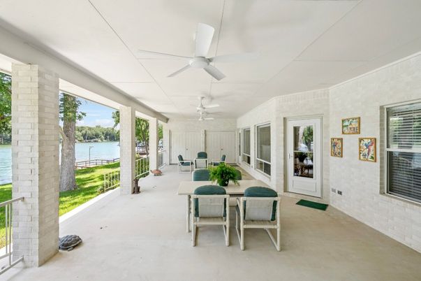 Interior, Sun Room, Water