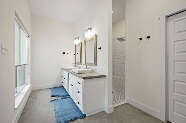Bathroom, Dual Sink Vanities, Interior