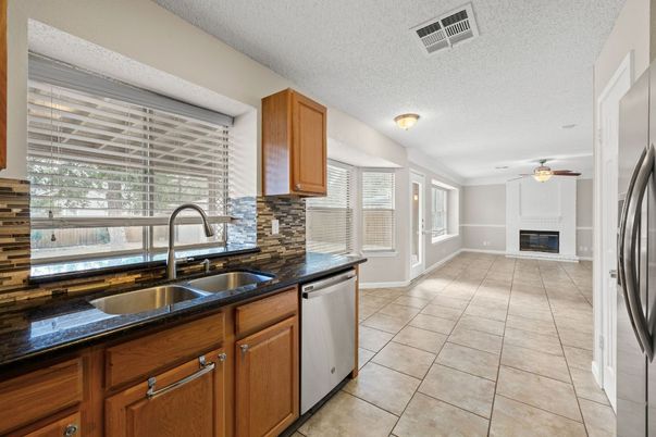Fireplace, Interior, Kitchen, Stainless Steel Appliances