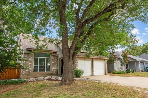 Attached, Exterior, Facade, Brick Facade, Ranch