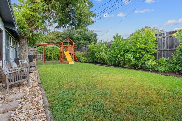 Backyard, Exterior, Playground