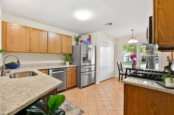 Dining room, Interior, Kitchen, Pendant Lights