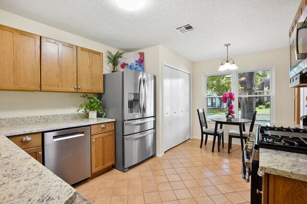 Dining room, Interior, Kitchen, Pendant Lights