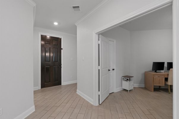 Home Office, Interior, Recessed Lighting, Wood Texture Flooring