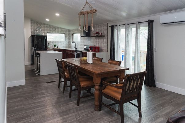 Dining room, Interior, Kitchen, Pendant Lights, Recessed Lighting, Wood Texture Flooring