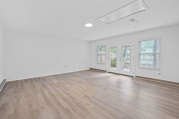 Empty room, Interior, Recessed Lighting, Wood Texture Flooring