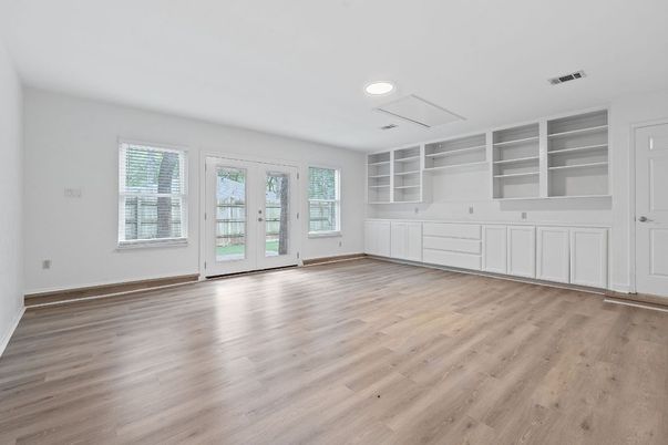 Empty room, Interior, Recessed Lighting, Wood Texture Flooring