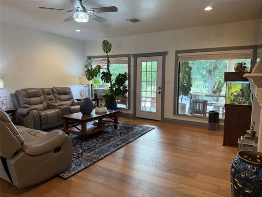 Interior, Living room, Recessed Lighting, Wood Texture Flooring