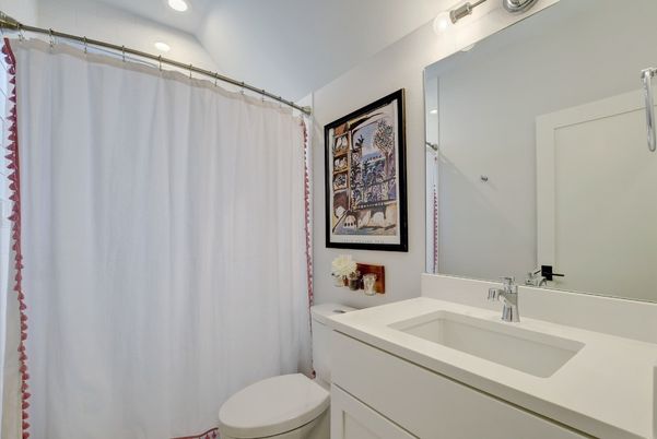 Bathroom, Interior, Recessed Lighting