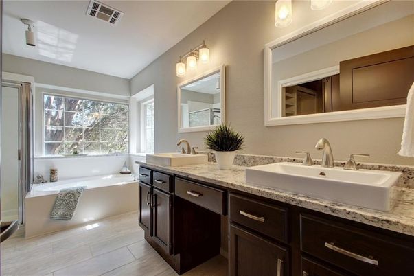 Bathroom, Dual Sink Vanities, Interior