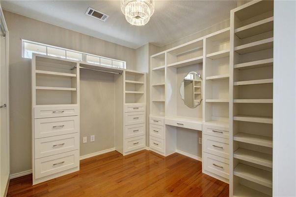 Chandelier, Interior, Walk-in Closets, Wood Texture Flooring