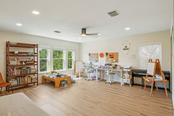 Home Office, Interior, Recessed Lighting, Wood Texture Flooring