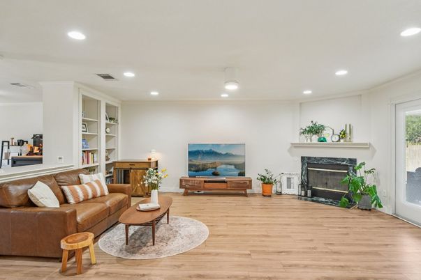 Fireplace, Interior, Living room, Recessed Lighting, Wood Texture Flooring