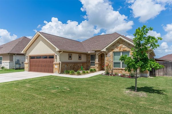 Attached, Backyard, Exterior, Facade, Ranch