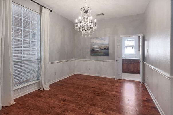 Chandelier, Empty room, Interior, Wood Texture Flooring