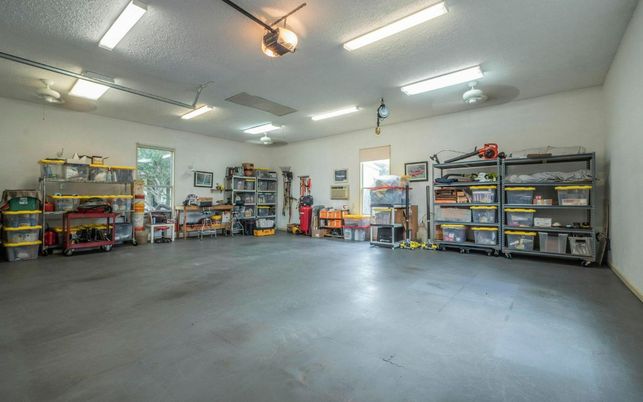 Garage, Interior