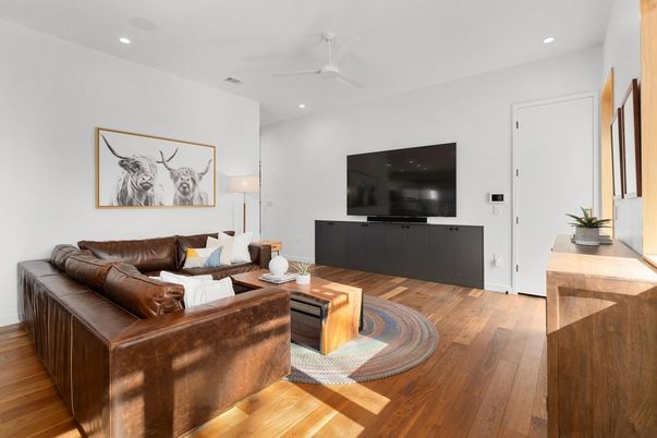 Interior, Living room, Recessed Lighting, Wood Texture Flooring