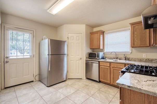 Interior, Kitchen, Stainless Steel Appliances