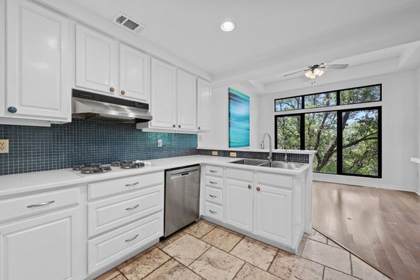Interior, Kitchen, Recessed Lighting, Wood Texture Flooring
