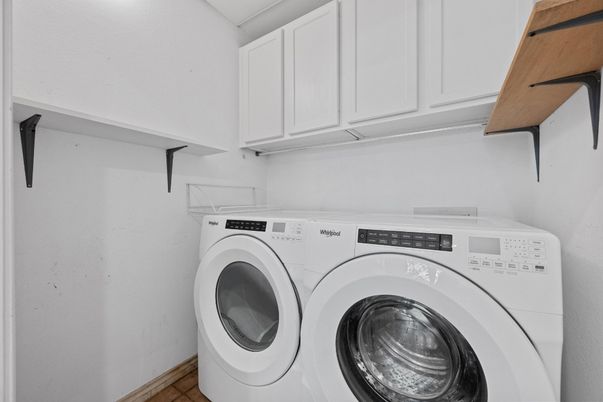 Interior, Washer
