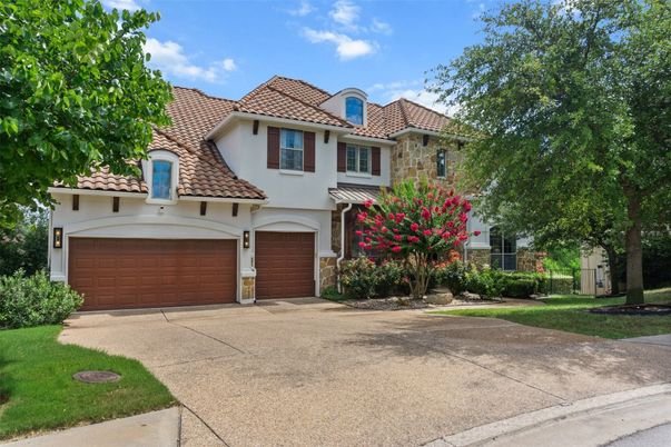 Attached, Exterior, Facade, Mediterranean