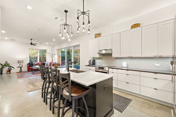 Dining room, Interior, Kitchen, Living room, Pendant Lights, Recessed Lighting, Stainless Steel Appliances